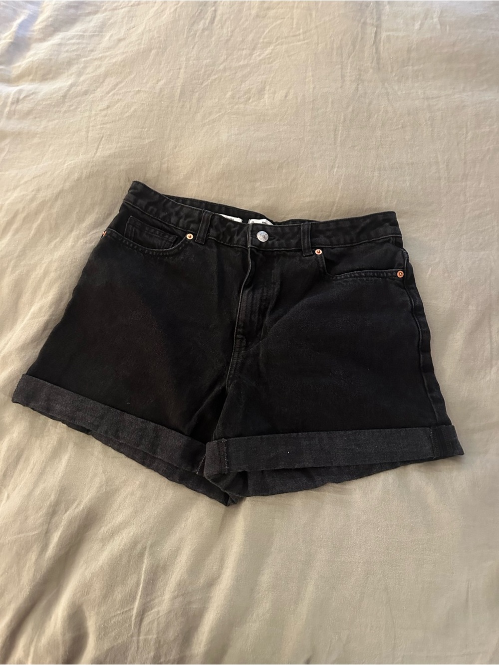 Mango Mom 80 Black High-Rise Denim Shorts